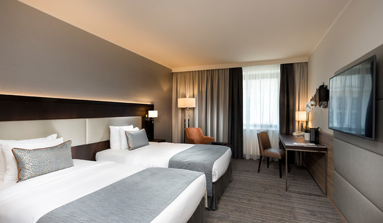 Wyndham Grand Salzburg Conference Centre Comfort Room with twin beds